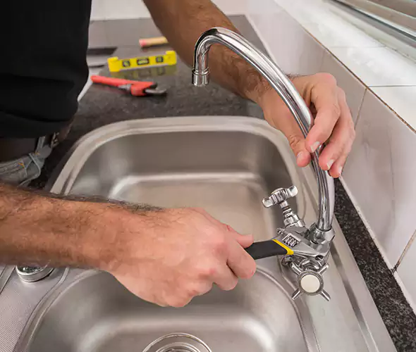 Local Experts for Faucet Repair in Country Club, FL:Schedule Affordable Faucet Repair Services with Us
