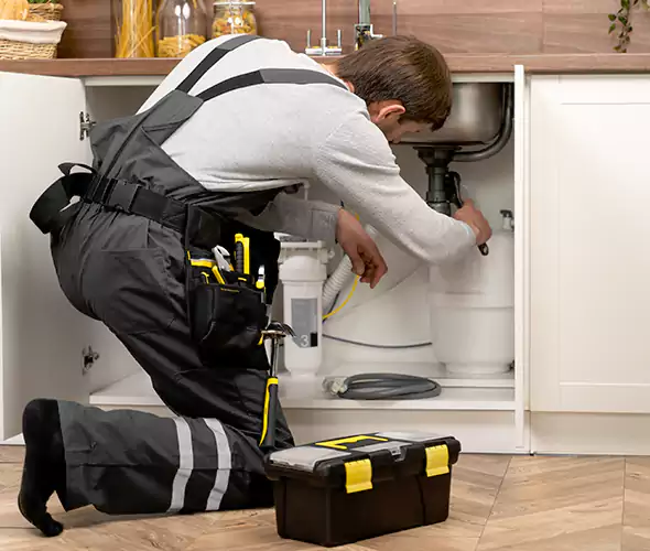 Certified Plumbers for Insinkerator Installation in Country Club