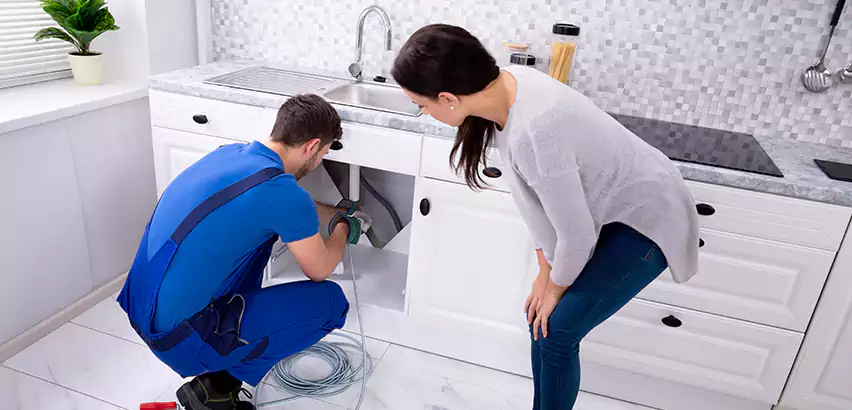 Fast Emergency Plumbing Repair Services in Country Club, FL