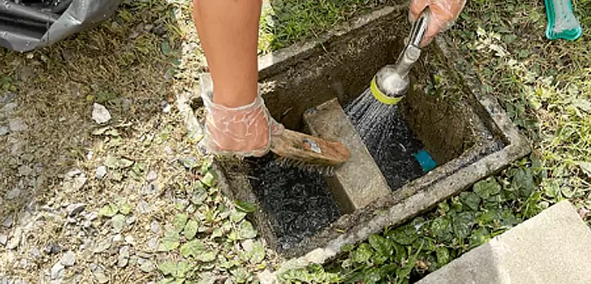 Professional Grease Trap Cleaning Services in Country Club, FL