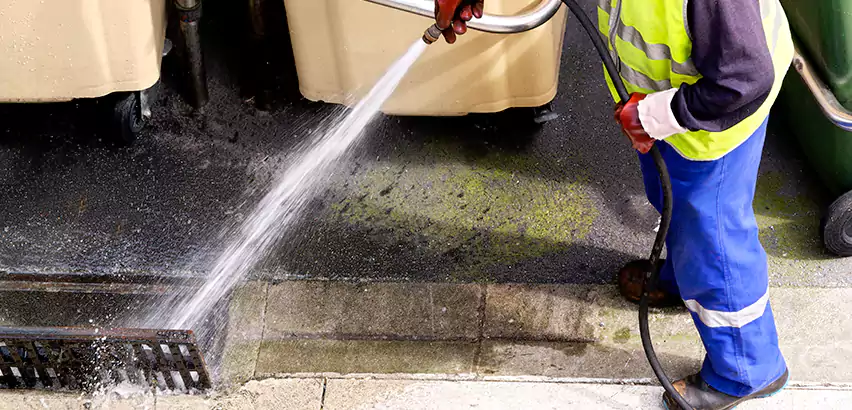 Jet Drain Cleaning in Country Club
