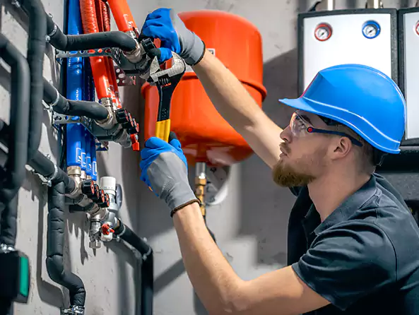 Why Choose Country Club Plumbers for Gas Water Heater Installation in Country Club, FL